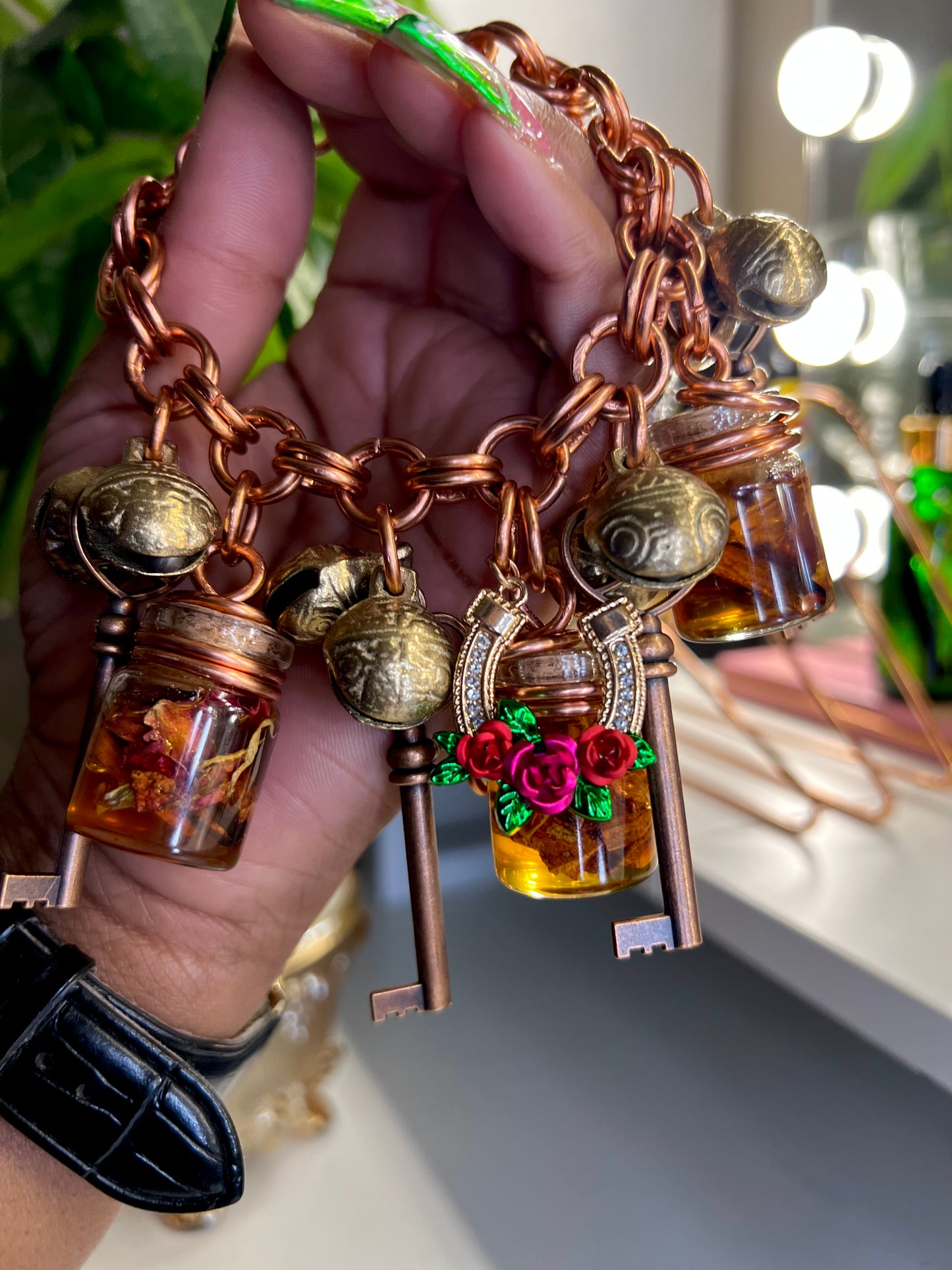 Chunky Horshoe Honey Jar Bracelet